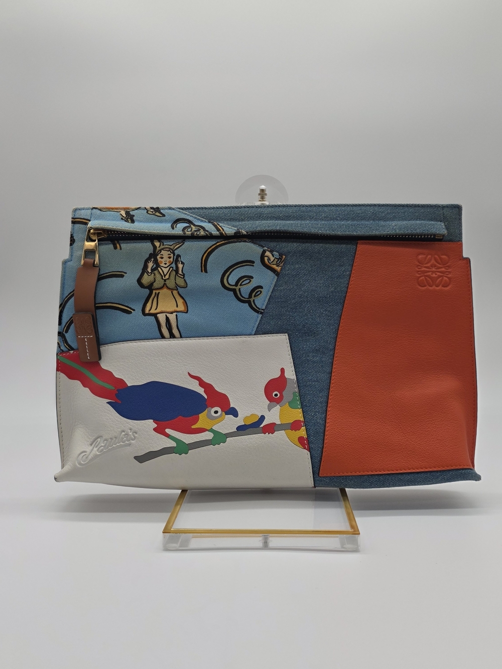 [RARE & LIMITED RELEASE] Loewe x Paula’s Ibiza Clutch